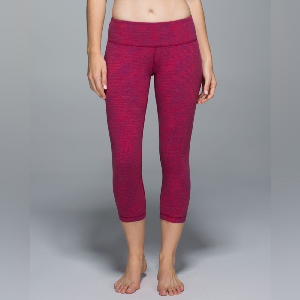 Lululemon Wunder Under Crop II Diamond Jacquard Space Dye Bumble Berry Womens 4